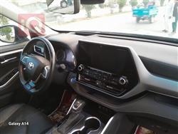 تۆیۆتا هایلاندەر